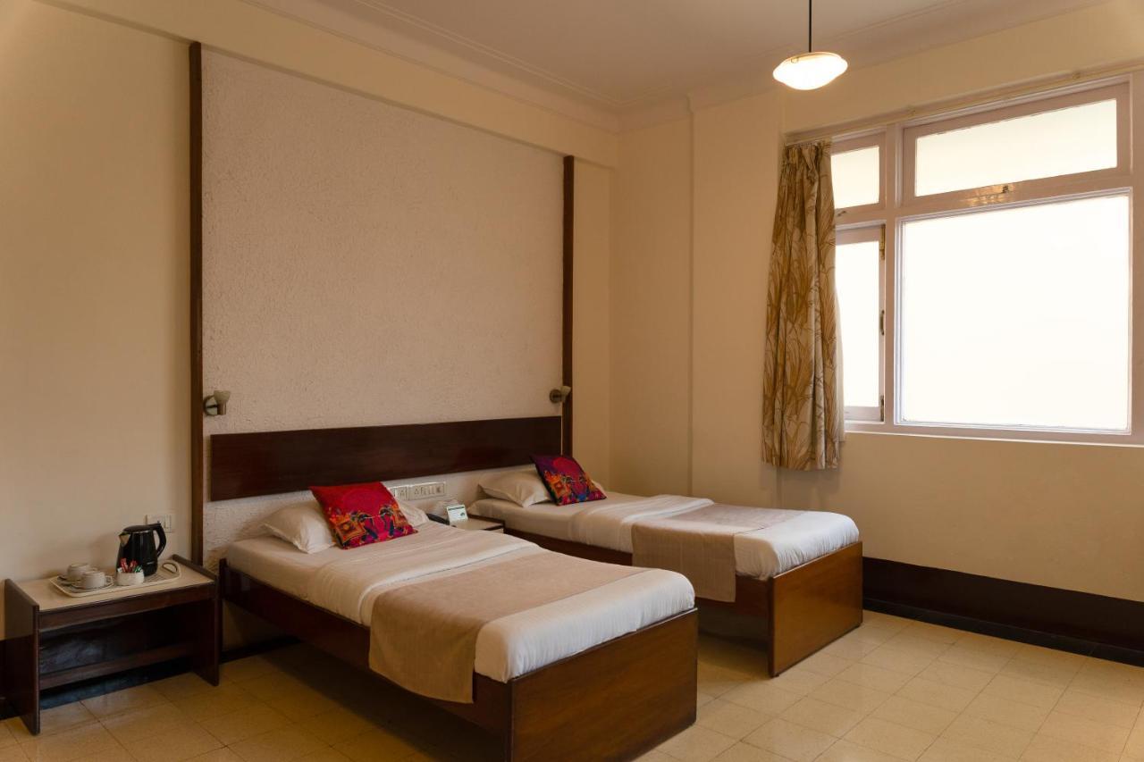 Sea Green Hotel Mumbai  Buitenkant foto