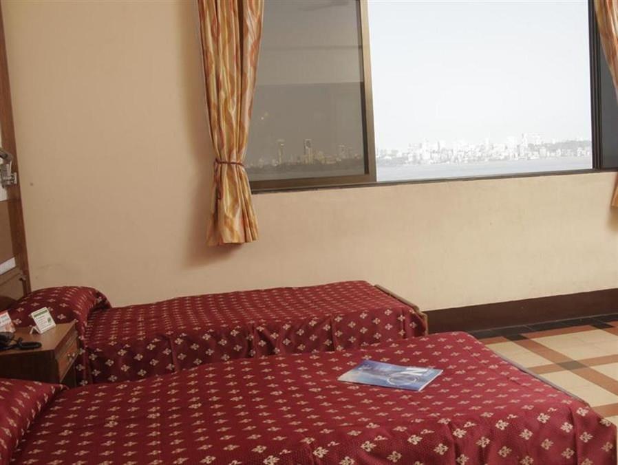 Sea Green Hotel Mumbai  Buitenkant foto