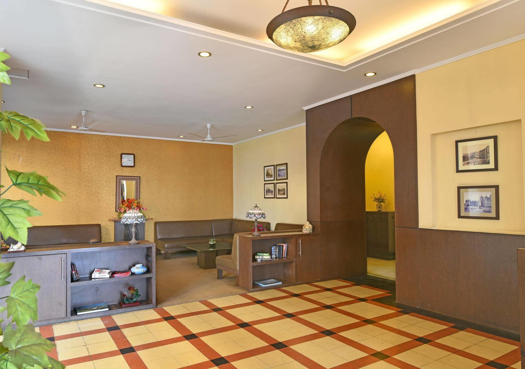 Sea Green Hotel Mumbai  Buitenkant foto