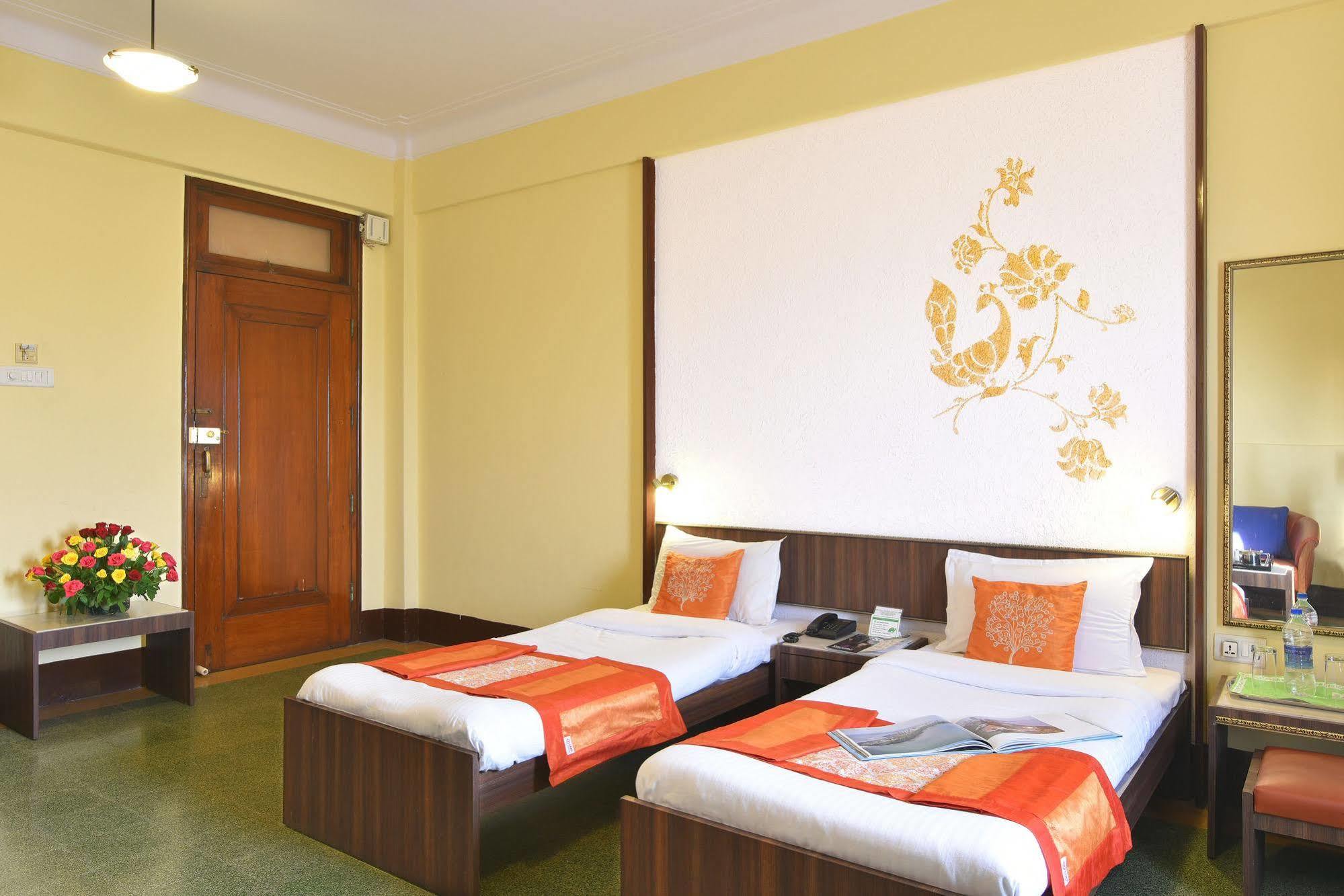 Sea Green Hotel Mumbai  Buitenkant foto