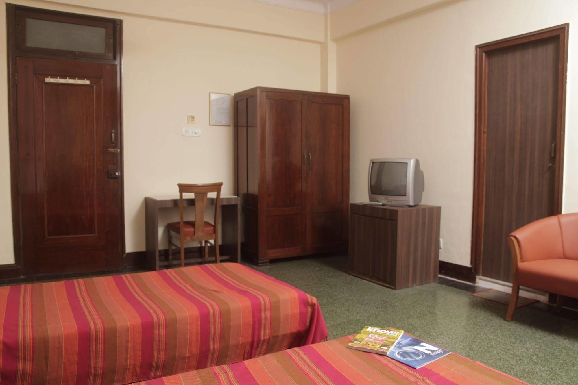 Sea Green Hotel Mumbai  Buitenkant foto